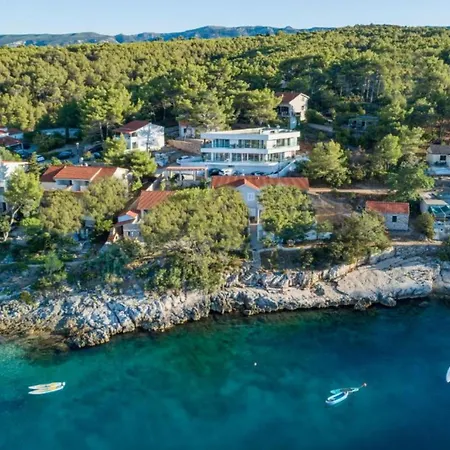 La Bella Vista Basina
