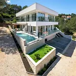La Bella Vista Villa Basina