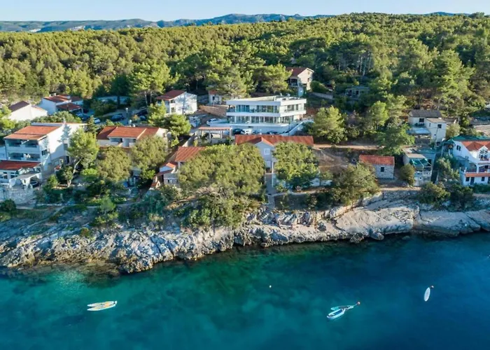 La Bella Vista Basina